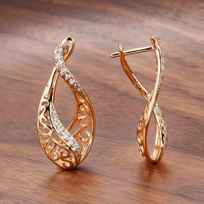 1 Pair Golden Color Vintage Hollow Pattern Drop Earring Shiny Synthetic Zirconia Accessories Trend Jewelry
