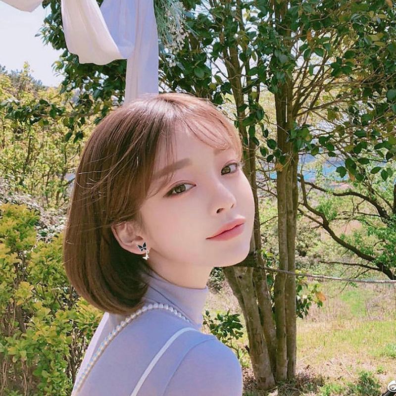 Sørkoreansk Internett Rød Med Små Doble Sommerfugløredobber Ins Nisje Søt Kul Vind Svarte Sommerfugløredobber For Å Utvide Ørehull