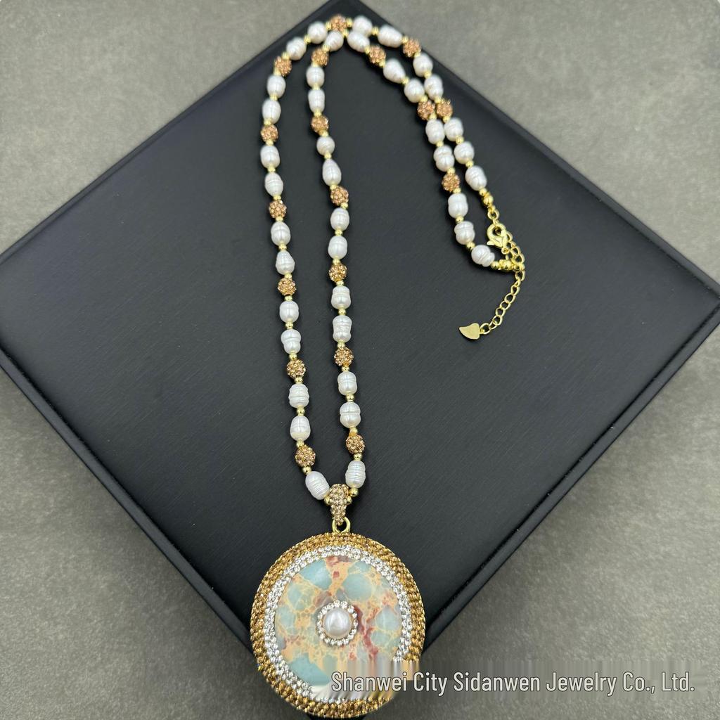 Natural Shoushan Stone Chalcedony & Pearl Necklace with Green Peace Buckle Design