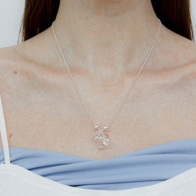 

MIDNIGHT MOMENT popping clear necklace SILVER