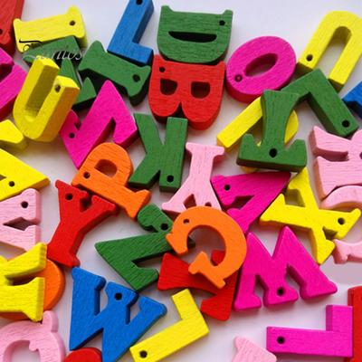 100 Stück gemischte AZ Alphabet Holzbuchstaben Knopf DIY Handwerk Nähen Scrapbooking