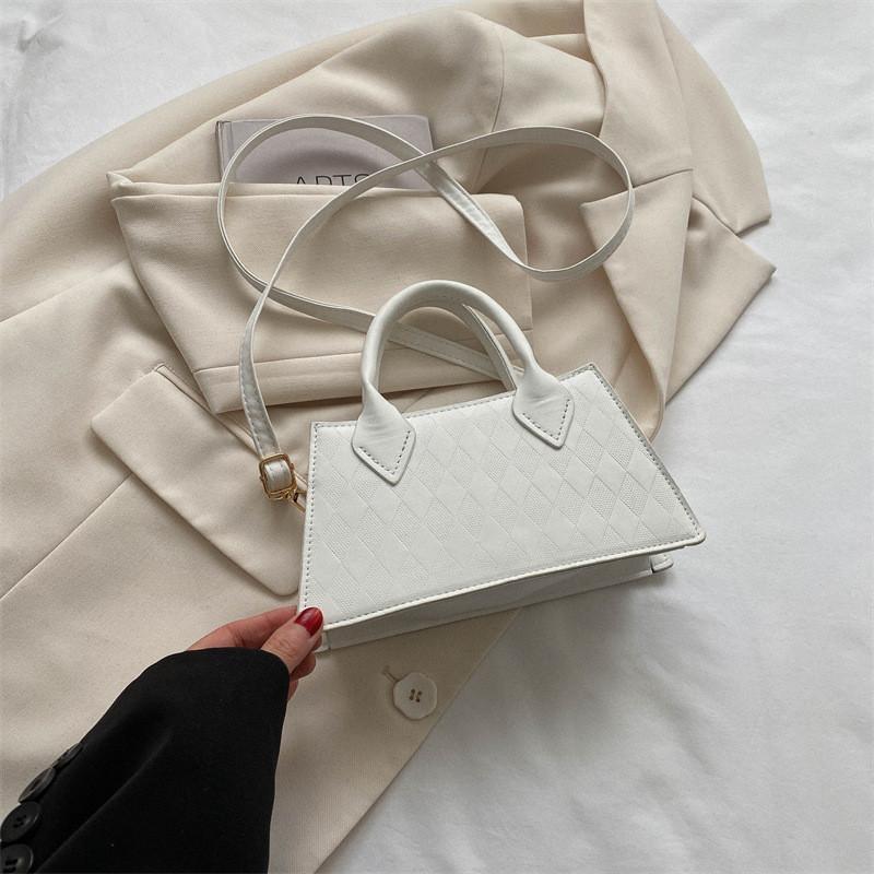 Stylish Women's Summer Crossbody Bag Trendy Minimalist Handbag Perfect For Daily Use