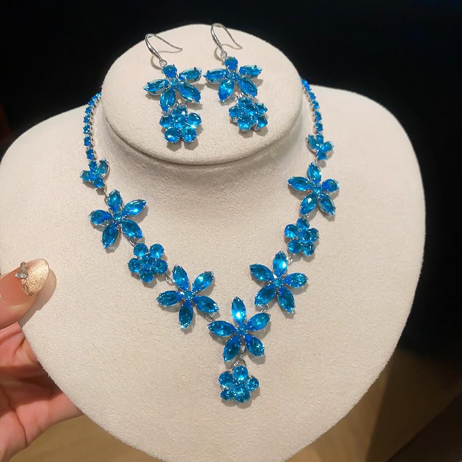 Set di Orecchini e Collana con Diamanti a Goccia: Lussuosa Collana Girocollo con Pendente Gioiello per Donna