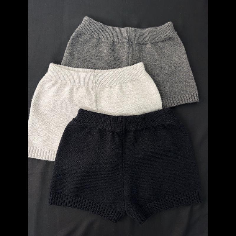 

Women s High Waist Light Grey Knit Shorts - 2025 New Autumn/Winter Slim Straight Leg Wool, Chic and Stylish. One Size чёрный