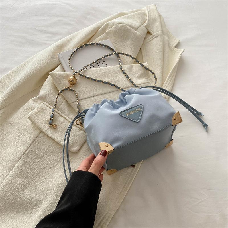 Fashionable Simple and Fashionable Korean Version Drawstring Bag for Women In Spring and Summer New High-value Crossbody Bag Bucket Bag for Women