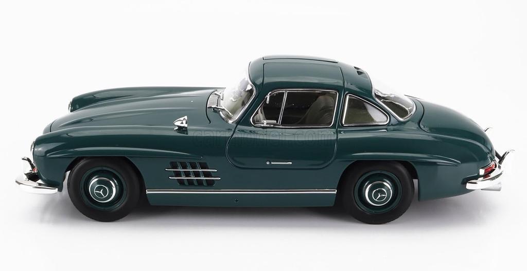 Norev Scale 300SL 1954 Green Gullwing Diecast Car with Full Opening and Closing Mechanism 1/18 Mercedes-Benz (W198)