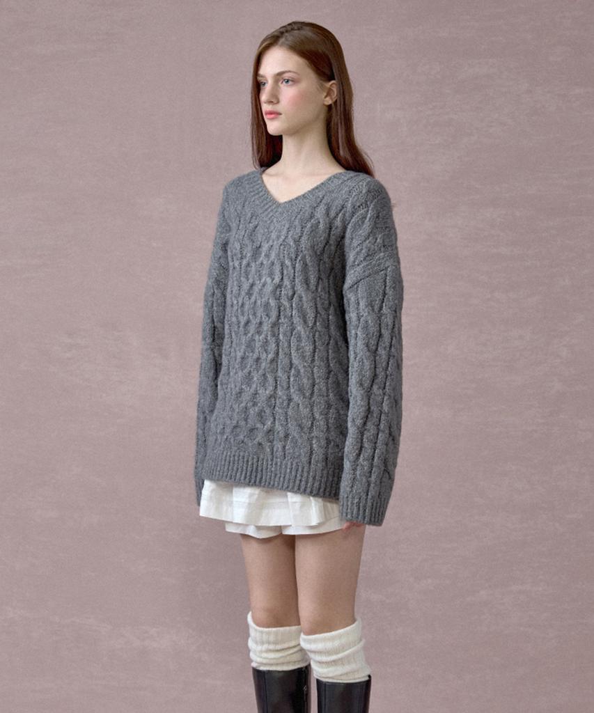 LETTERA Alpaca Vintage Cable V-Neck Knit
