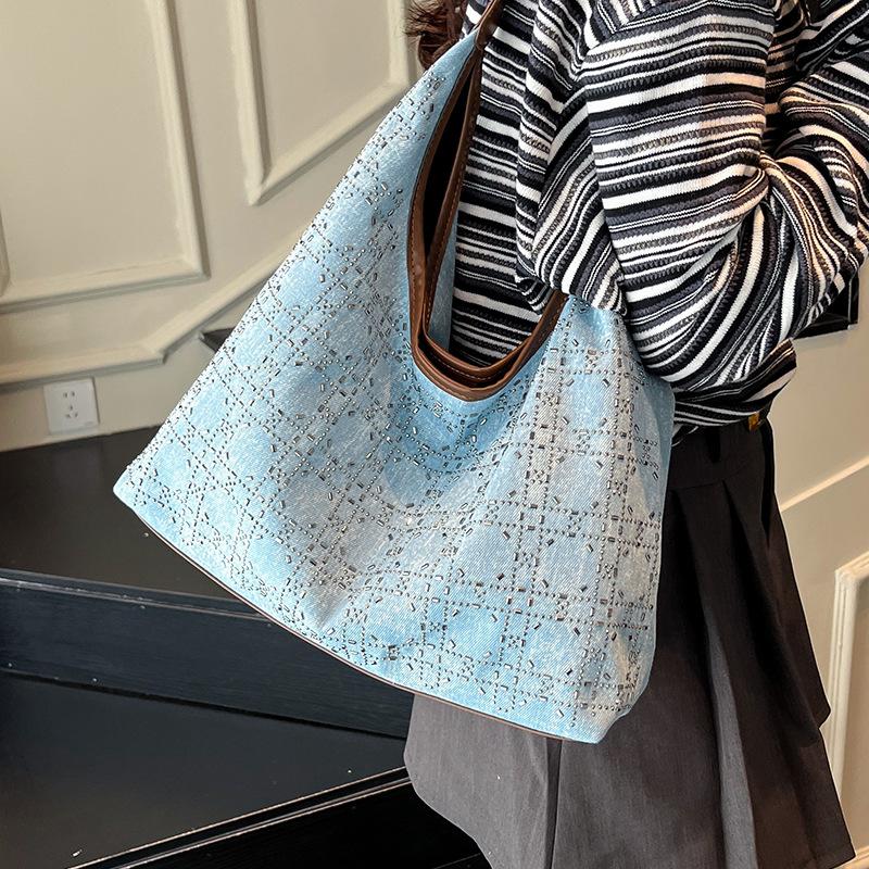 

Denim bag women s large-capacity tote bag 2025 new trendy casual shoulder bag college student class hand bag
