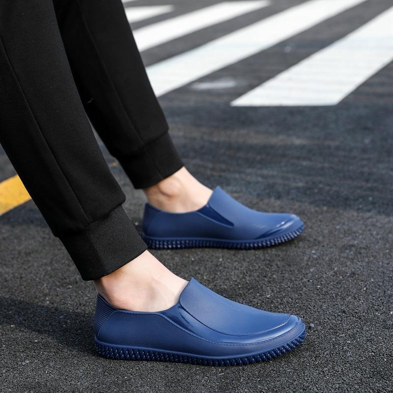 Rain shoes men's fashion short tube waterproof and non-slip four-season universal thick-soled chef casual waterproof shoes construction site