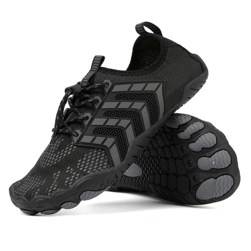 New Outdoor Wading Shoes Swimming Shoes and Beach Shoes