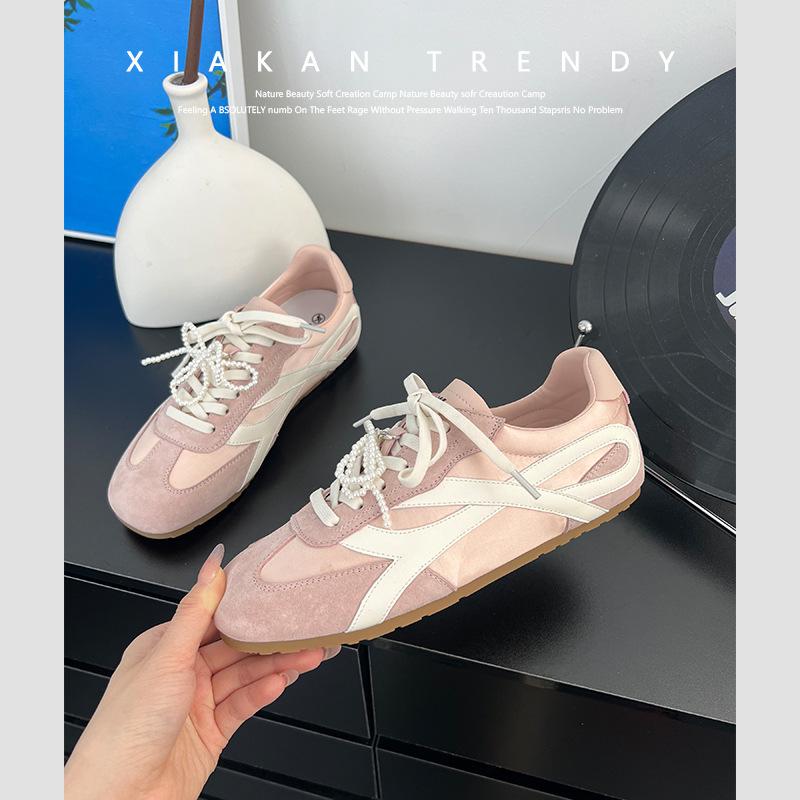 2025 Spring New Youth Sweet Moral Training Shoes Women's Flat Casual Campus Board Shoes Versatile Little White Shoes Forrest Gump Women
