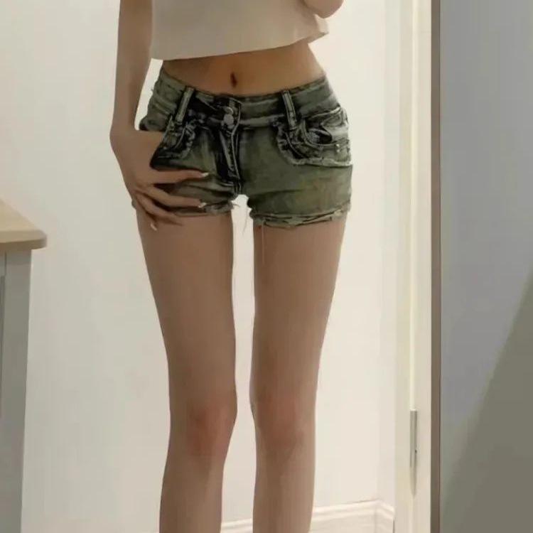 Spicy Girl 2026 High Waist Retro Denim Shorts - Women's Slimming Hip-Hugging Summer Hot Pants