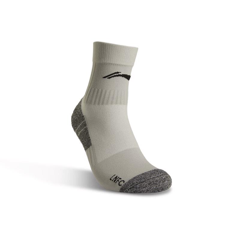 LI-NING Youth Soccer Mid-Calf Sports Socks L