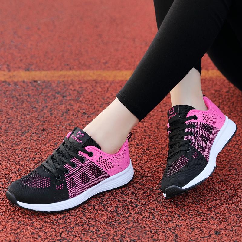 Spring and summer sports shoes running shoes mesh breathable lightweight travel shoes student soft-soled casual shoes