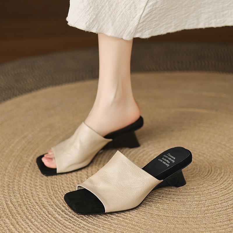 Sheepskin version is very easy to wear retro square head one-word slippers women's summer shoes special-shaped and cool slippers