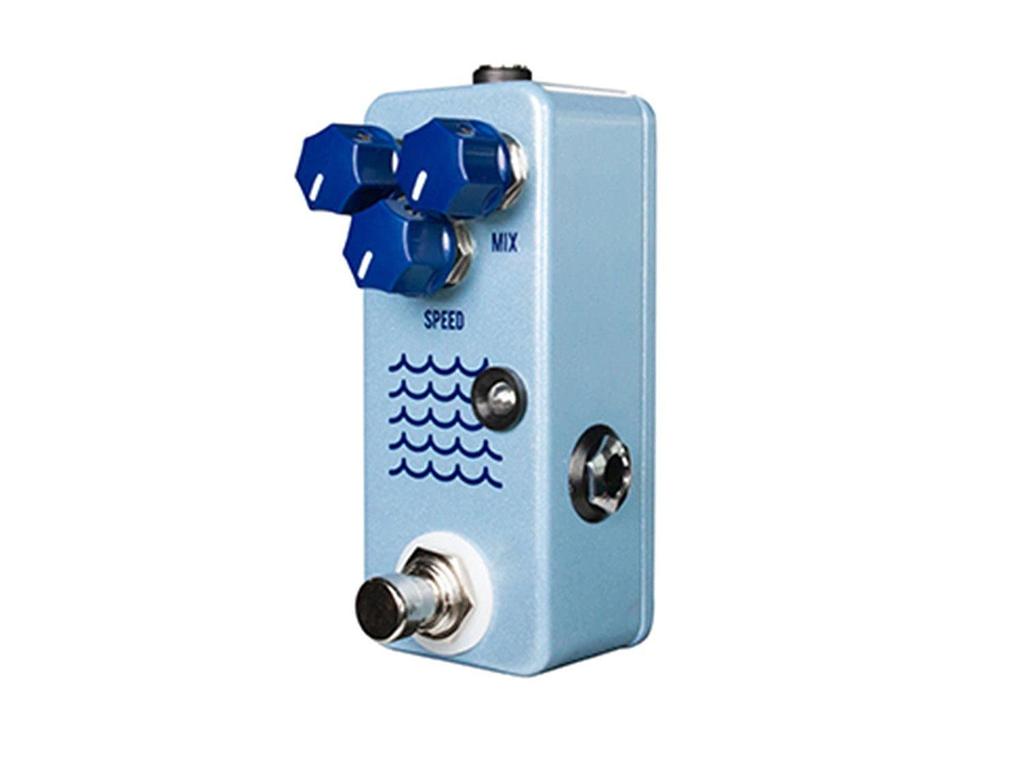 JHS Pedals Tremolo Pedal Tidewater Guitar Effect