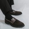 Modische Herrenschuhe aus Kuhveloursleder Bequeme und lässige Herren-Slipper aus Leder Markenschuhe für Business Elegant Low Top Slipper