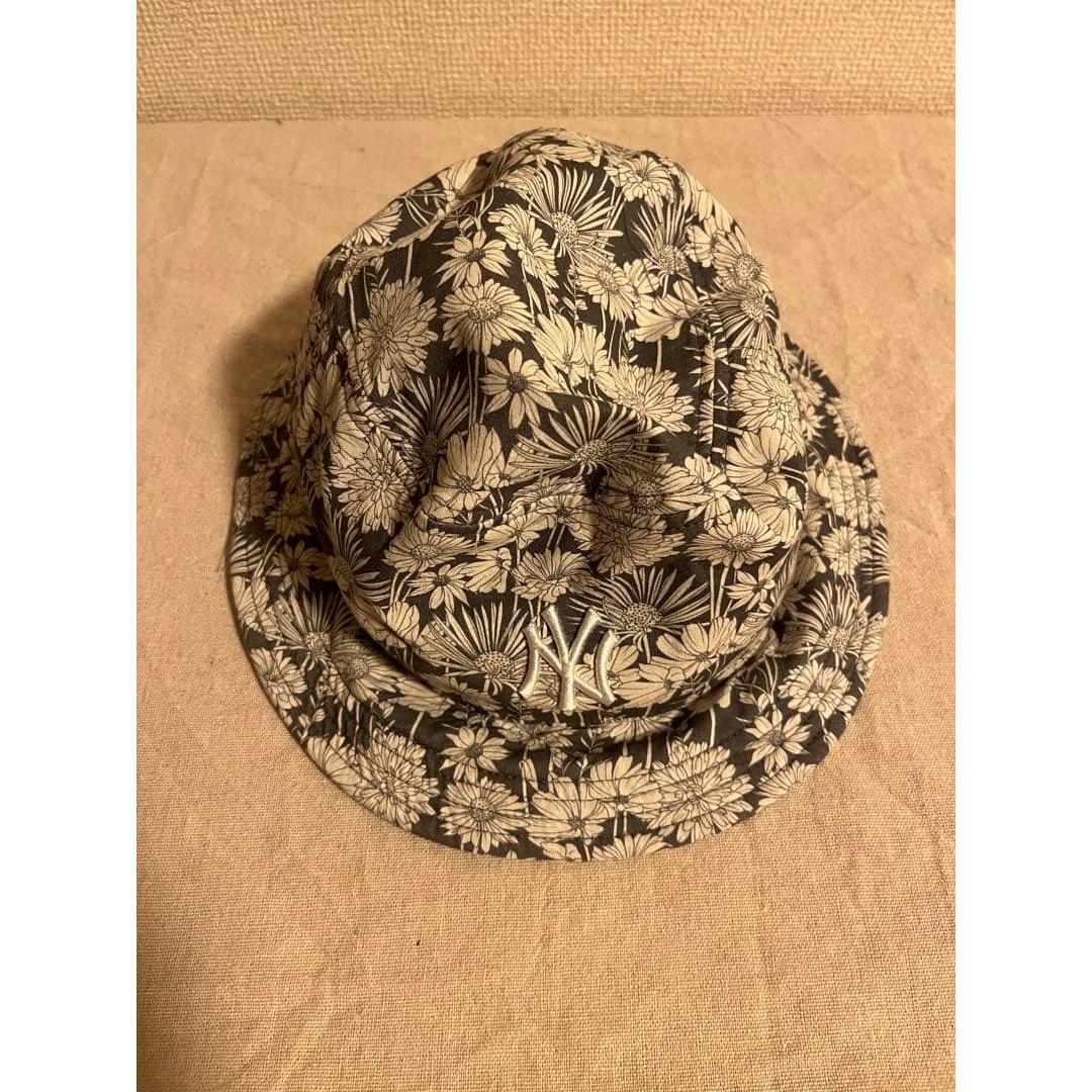 Used KITH x New Era NY Yankees Bucket Hat Floral Pattern