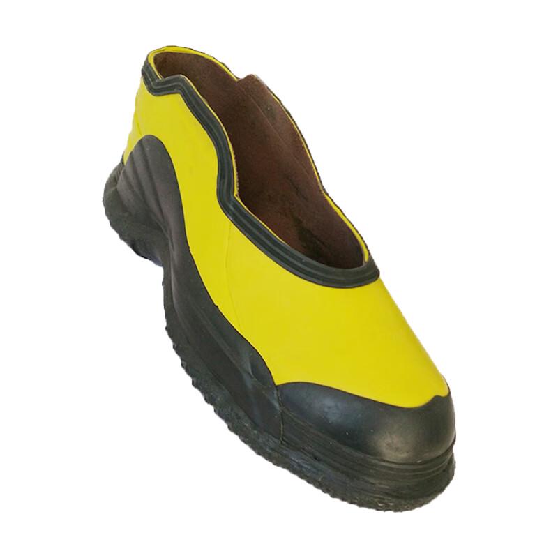 Shuang an AX401 40KV Insulated Safety Overshoes One Size (27cm inner length)