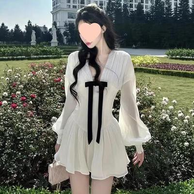 French Elegant High-end Bow V-neck Pleated Slim-fit White Dress for Women - Autumn Style