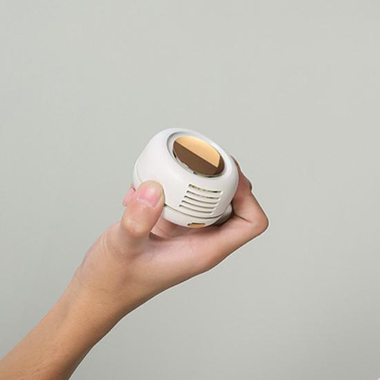 Personal Cooling Fan Strong Airflow 3 Speeds Low Noise Rechargeable Clip-on Fan Portable Silent Mini Bladeless Fan