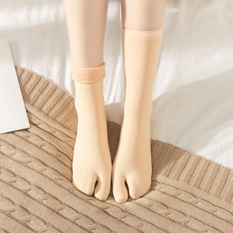 Plush Velvet Thicken Split Toe Socks Two Toe Mid-Calf Socks Winter Thermal Socks Floor Socks Japanese Tabi Socks Clogs Socks
