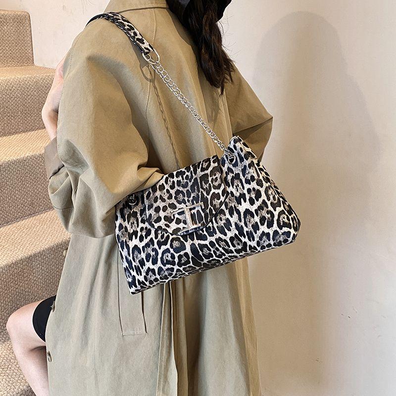Advanced Sense of Large Capacity Leopard Print Underarm Bag, Fashionable Chain Shoulder Crossbody Bag, Fashionable and Versatile Women's Bag