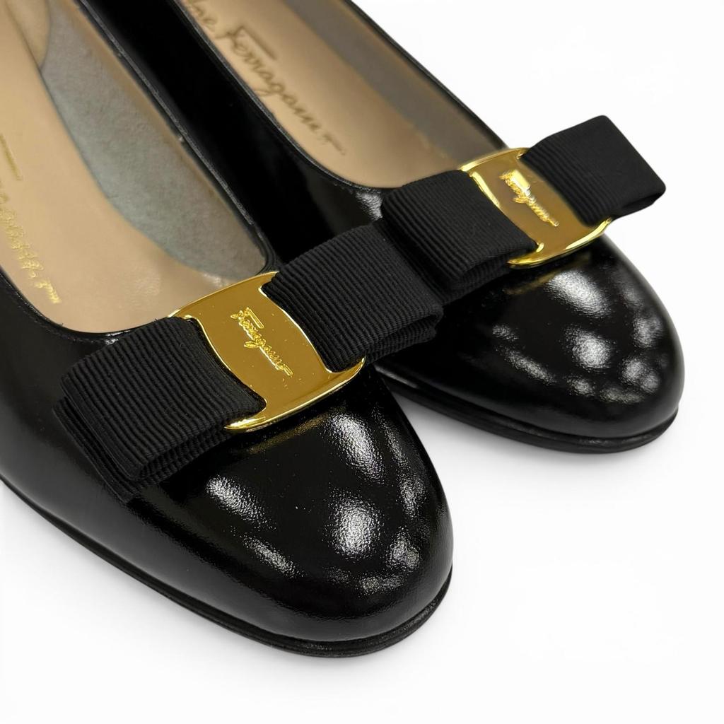 Pristine Salvatore Ferragamo Pumps Vala Logo Metal Ribbon Leather Black 6 Used