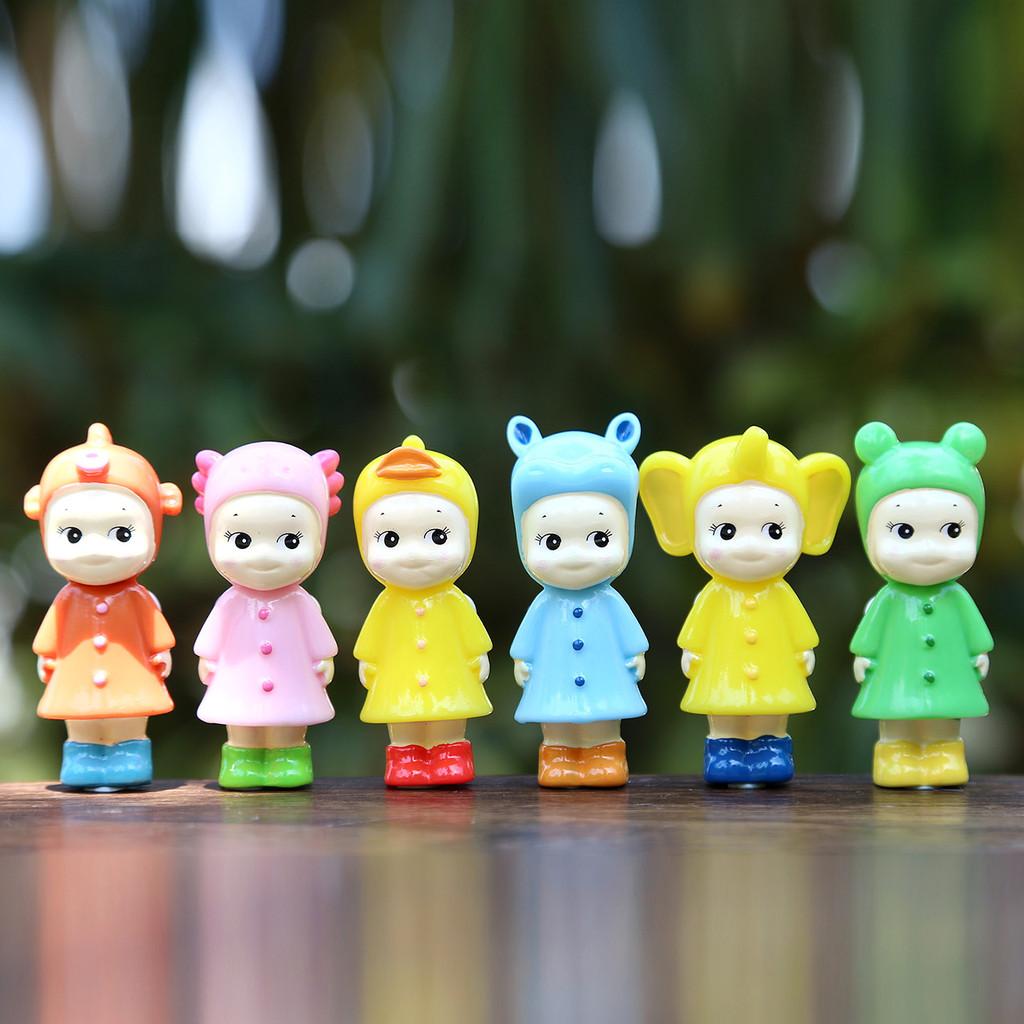 Resin Raincoat Doll Collectible Toy For Kids And Creative Decor