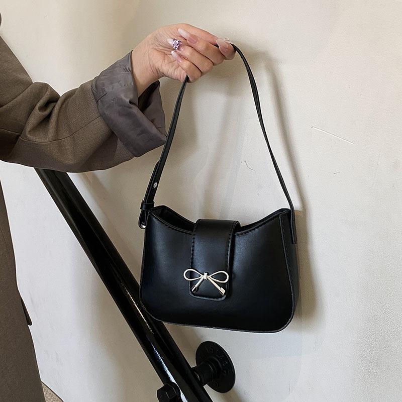 

Simple solid color popular bow versatile shoulder bag women s fashion popular new foreign style niche messenger bag чорний