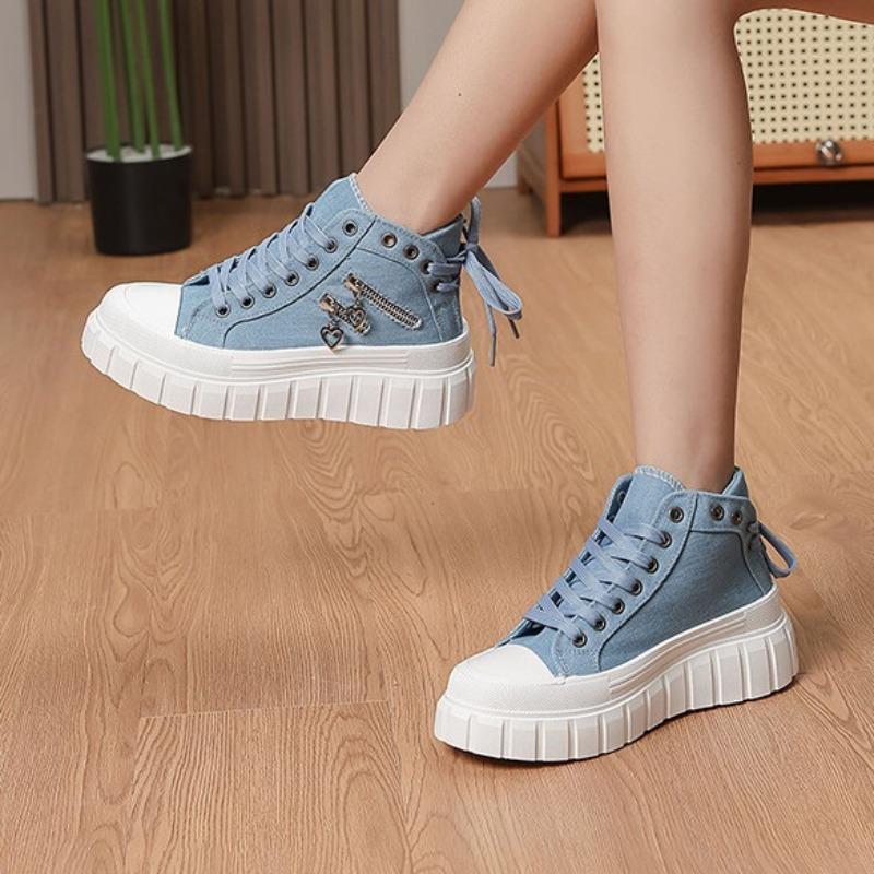 Chaussures pour femmes à semelles épaisses tendance mode 2024 Nouvelles Toile Augmentant la hauteur Métal Fermeture éclair Décoration Amour Chaussures de sport décontractées Baskets