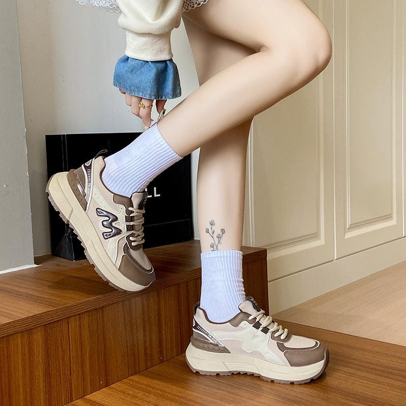 

Is the new Forrest Gump shoes women s autumn student dad shoes platform casual F 35
