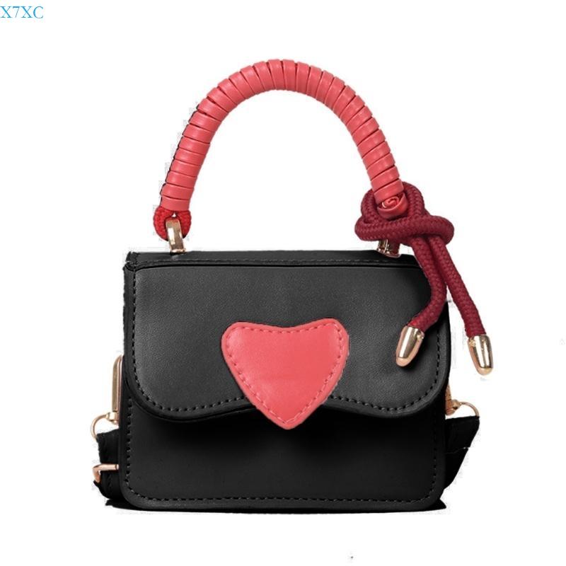

X7XC 2023 NEW Crossbody Shoulder Bag with Heart Pattern Tote Bag Mini Square Bag чёрный