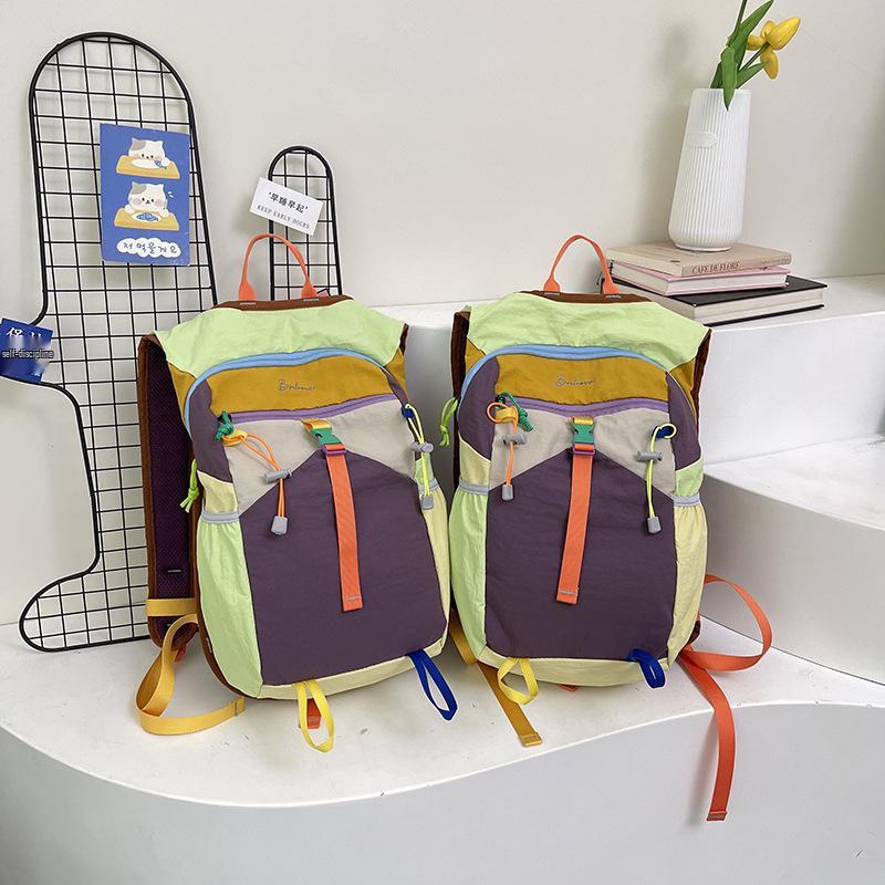 Versatile Color-Block Outdoor Backpack - Water-Resistant, Lightweight & Stylish for Travel and Mountaineering