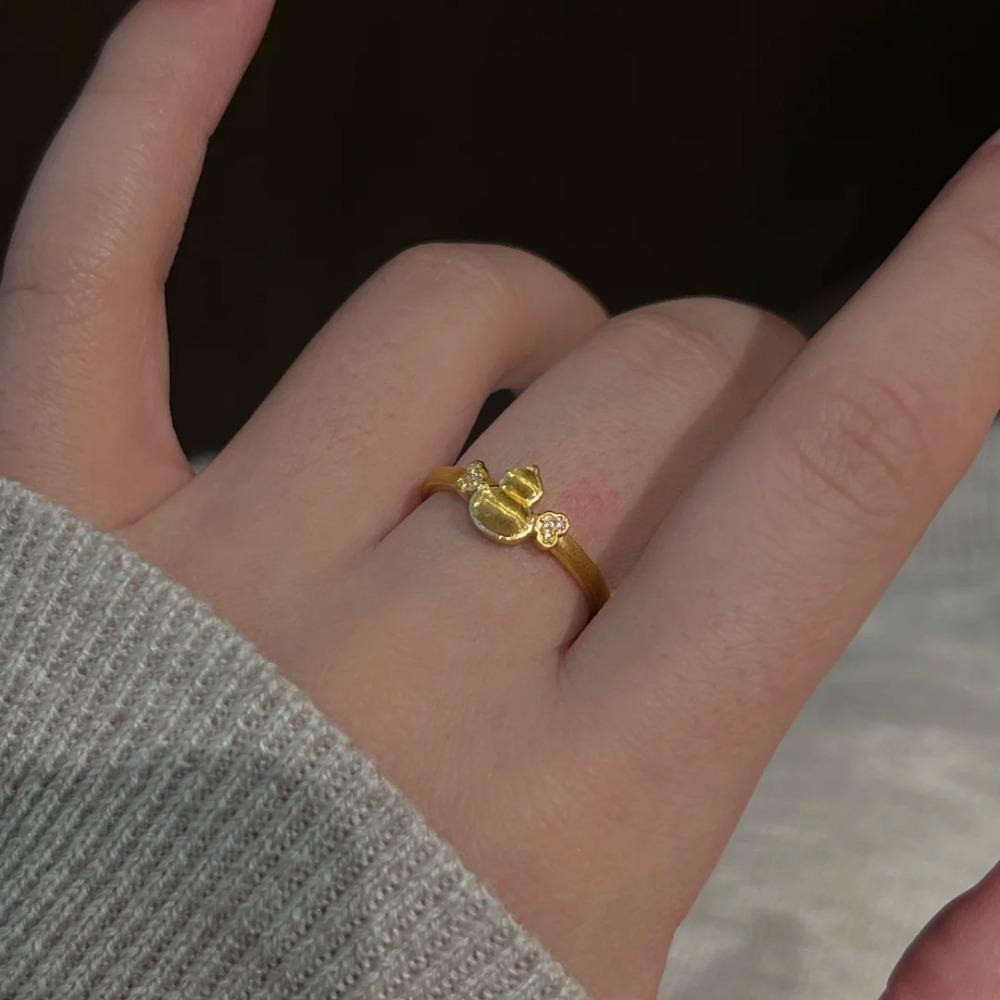 Elegant Chinese Style Gourd Rings for Women Luxurious Gold Plated Diamond Accented Fashion Jewelry