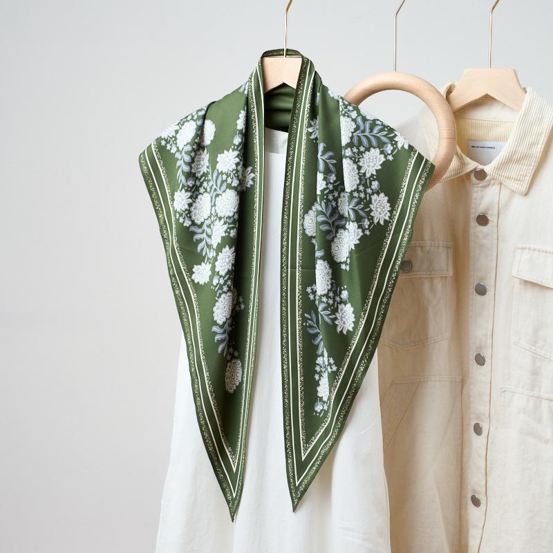 Summer Atmosphere Wearing Headscarf Twill Silk Simulation Silk Cool Diagonal Scarf Cashew Print Women's Triangle Silk Scarf