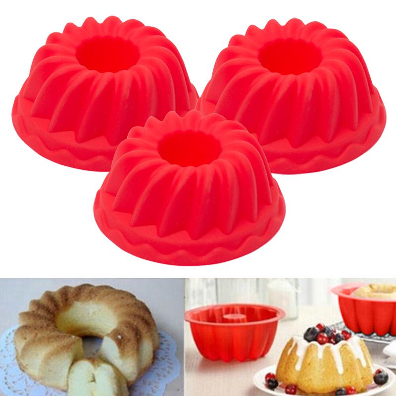 bone shaped cake tin