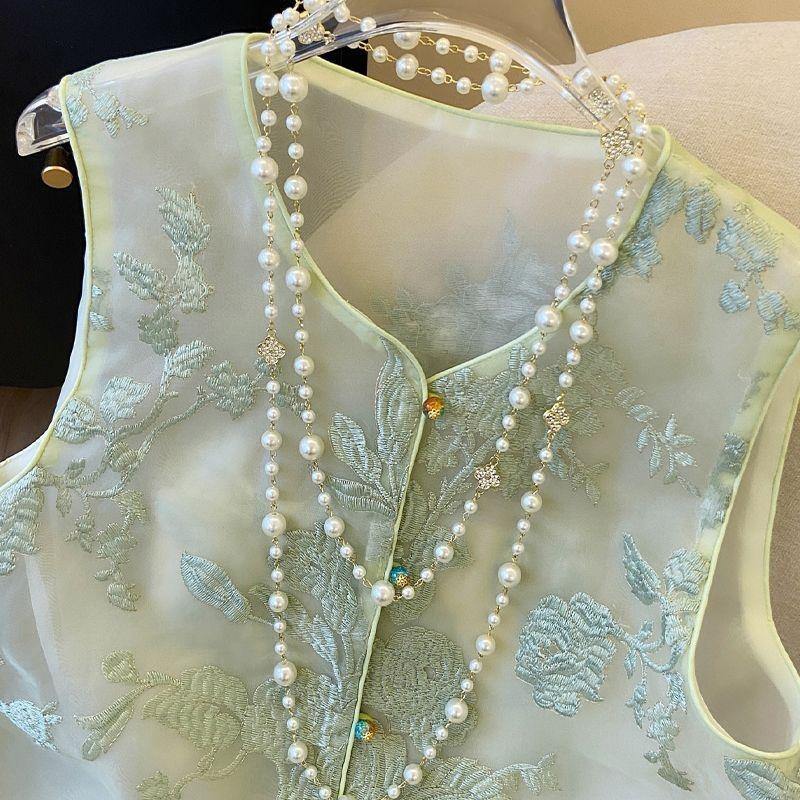Women's Lightweight Summer Sleeveless Chinese-Style Embroidered Vest with A Retro Look, Perfect for Layering