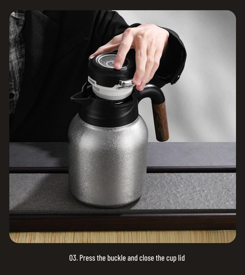 Premium Titanium Stewing Teapot with Smart Temperature Display – Large Capacity Household Thermos for Health-Conscious Tea Brewing