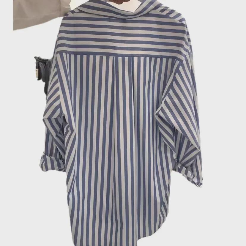 2025 Dongdaemun Women's Vertical Striped Long-Sleeve Shirt - Spring/Autumn Trendy Versatile Jacket Top