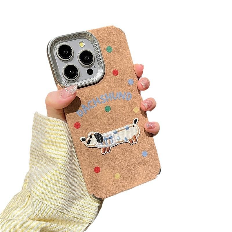 Autumn and Winter Brown Polka Dot Dachshund for Apple 16 Mobile Phone Case for IPhone15ProMax New Style 14/12/13