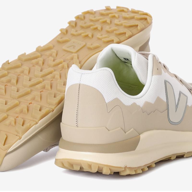 Veja Women S Trekking ShoeS Svjf233fr23 371