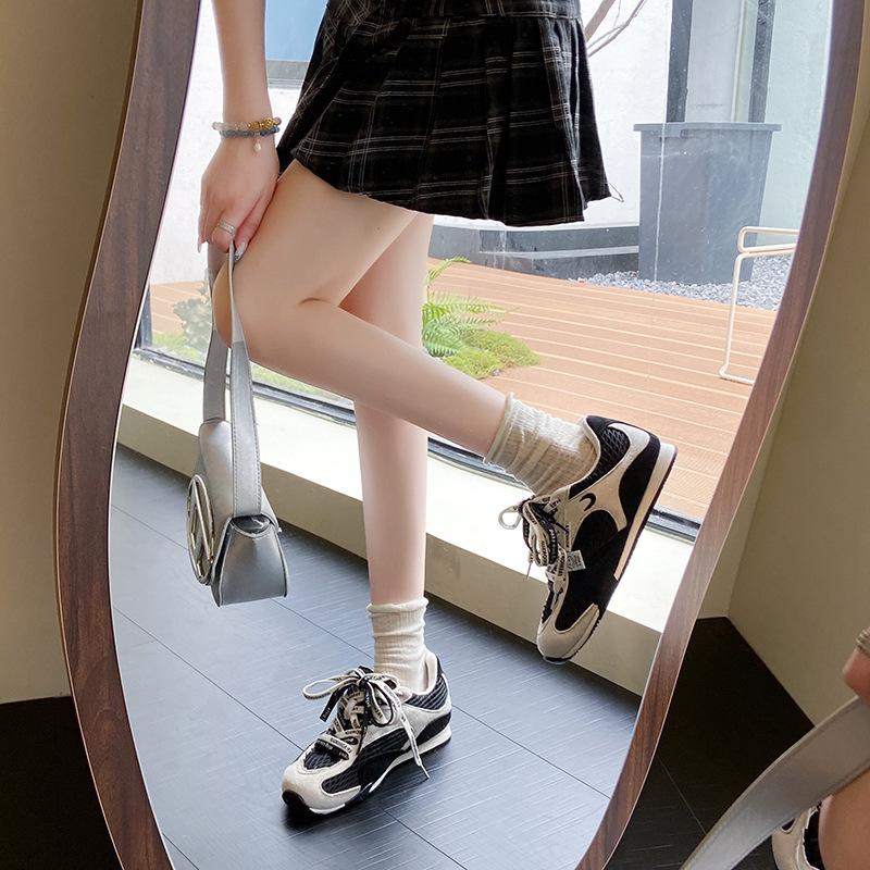 2025 new spring and summer casual flat-bottomed German training shoes women's retro casual sports board shoes lace-up mesh white shoes