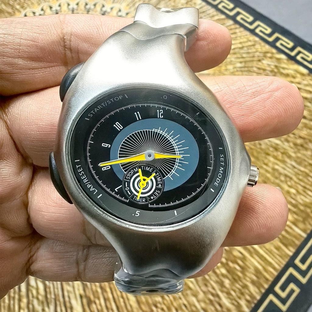 Hot selling Alien Unique Y2k Quartz Watch Mens Twisted Case Oval Ellipse Special Creative Design Steel Fashion Men Watch Clock