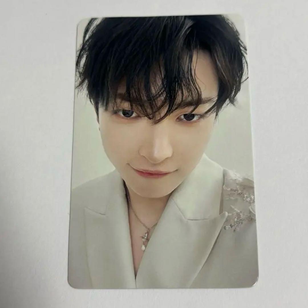 

[USED] Rare ATEEZ AshestoLight HMV Mobagacha Hongjoong