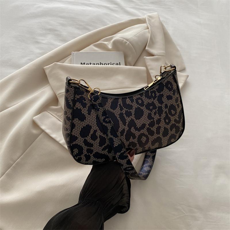 Fashionable Retro Leopard Print Pu Crescent Bag For Women Versatile Daily Use