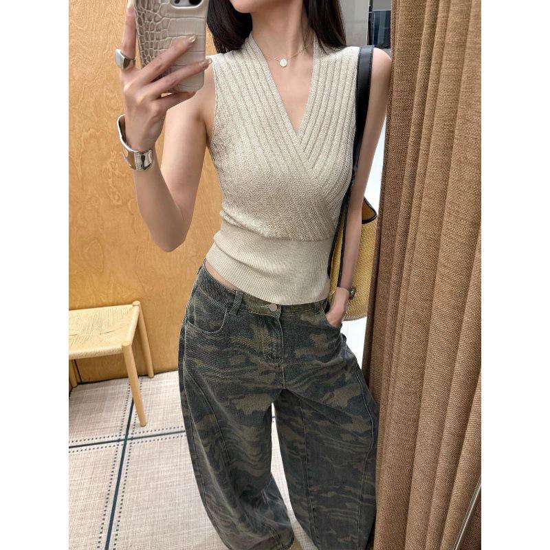 Korean Spicy Girl V-Neck Sleeveless Knit Vest - Slimming Waist, Unique Spring Style for Women