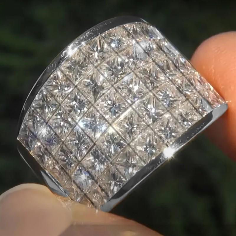 Huitan Gorgeous Bright Cubic Zirconia Wide Ring for Women Party Accessories Fashion Modern Silver Color Finger Jewelry for LadyGood product