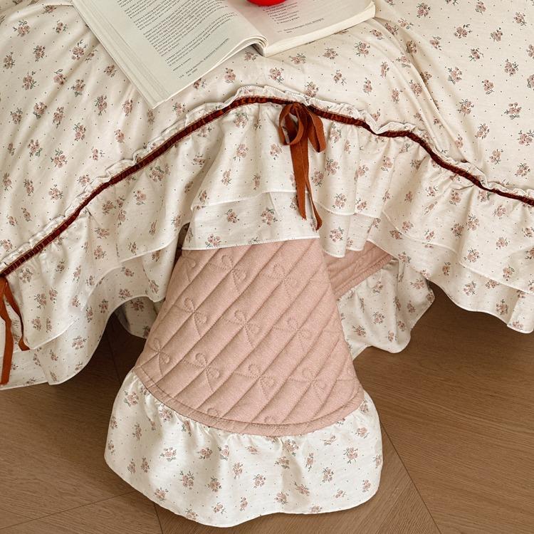 Cotton Bedding Four-piece Set Bow Lace Edge Skin-friendly Breathable Bed Sheet Quilt Cover Pillowcase Kit