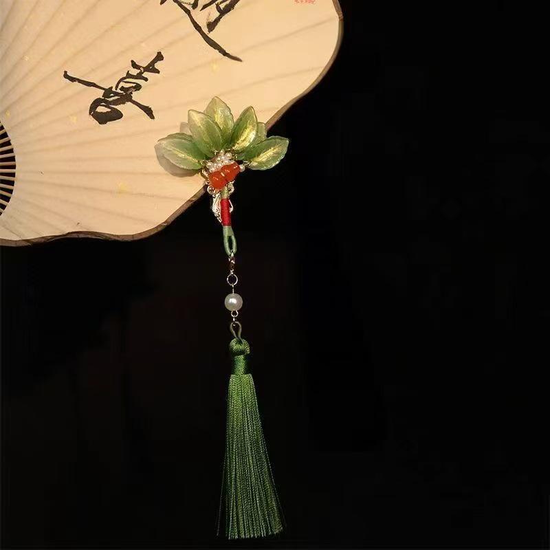 Sandalwood Women's Hairpin: Elegant Modern-Chinese Style Wooden Updo Stick
